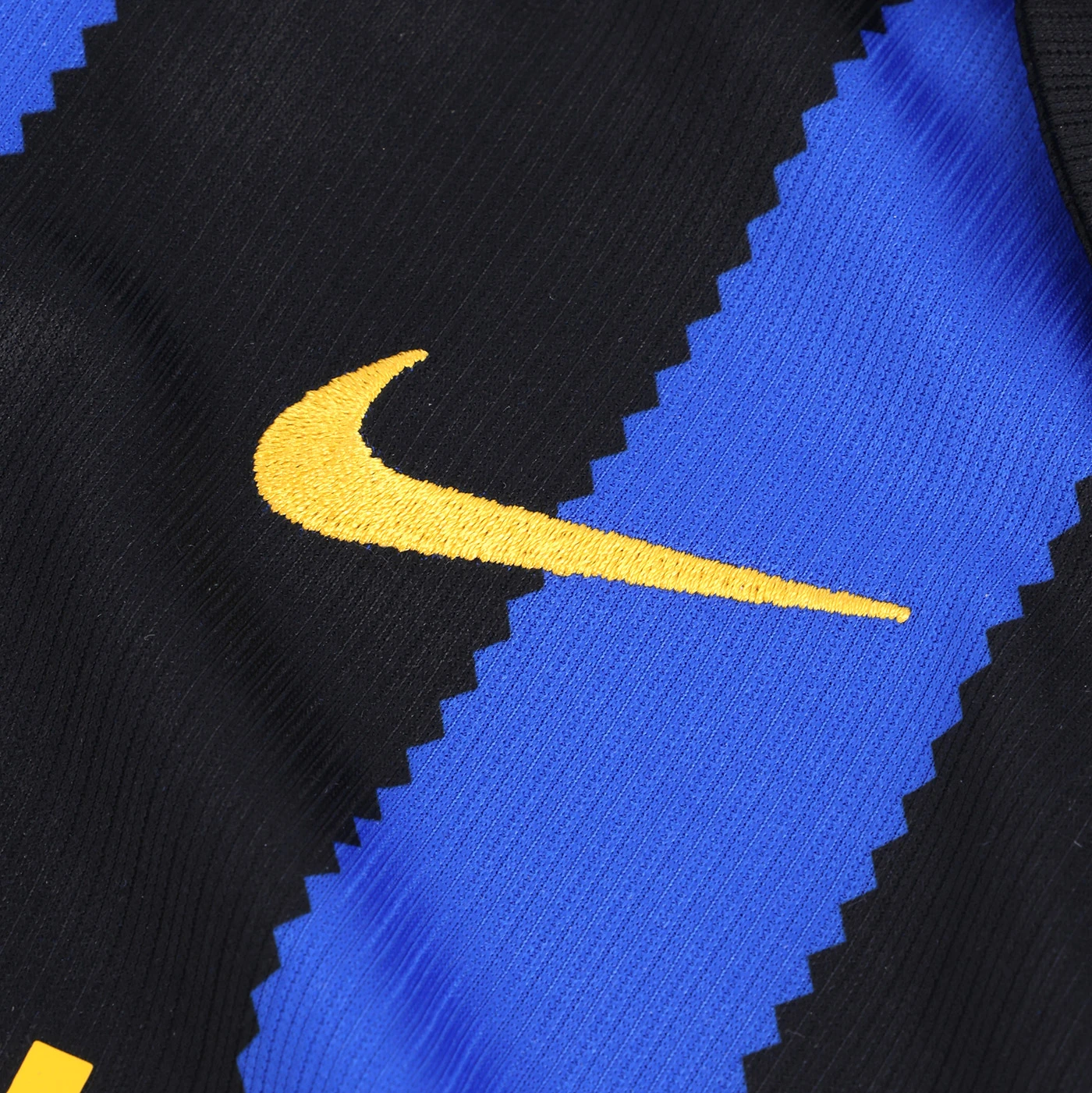 Kid's Nike Inter Milan Home 2026 Kit - Image 12